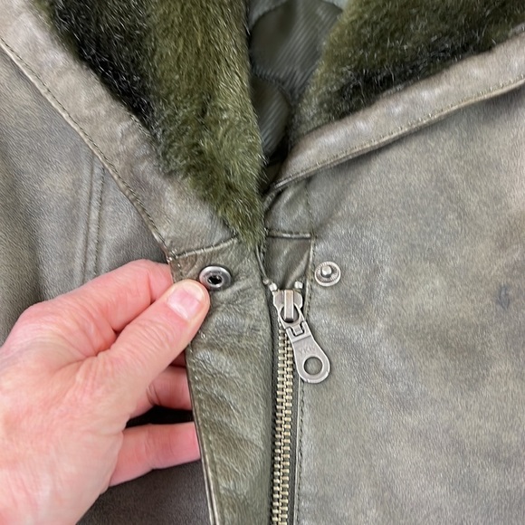 Danier Green Button Down Faux Fur Lining Leather Jacket - Picture 7 of 14